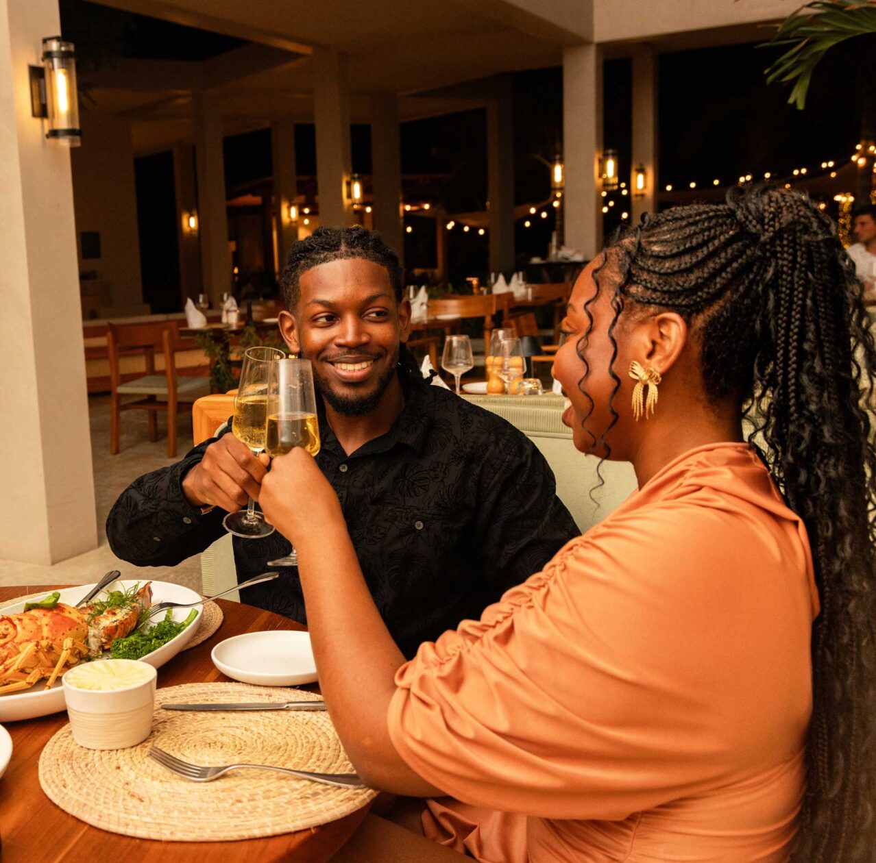 ©Lua Beach House | South Bank | Turks & Caicos | Restaurant | Beach Club Drinks